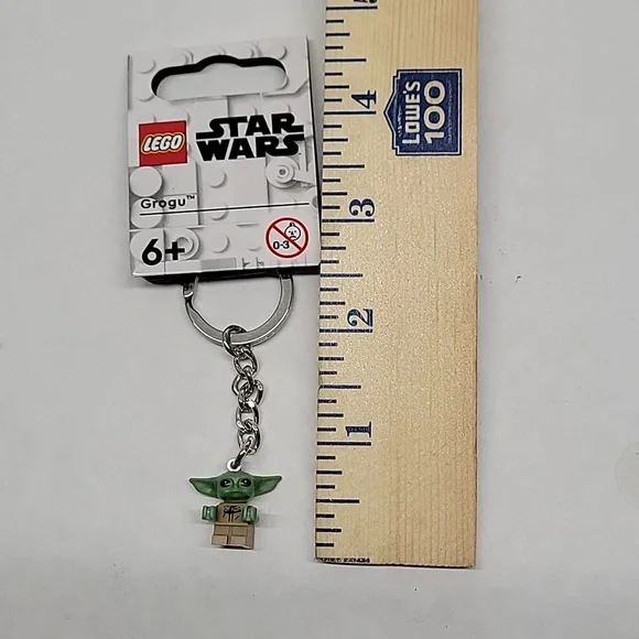 Lego Star Wars Grogu Keychain from The Mandalorian 854187 Keyring